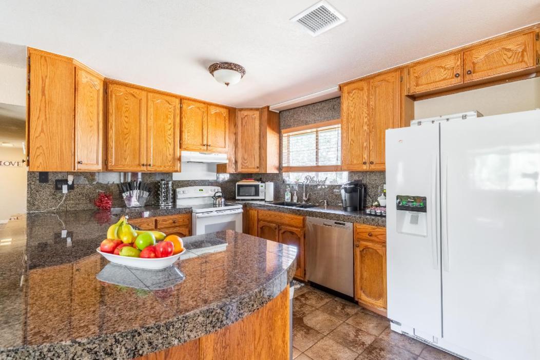 Spacious House With Hot Tub Spa, To Enjoy Red Rock View, Near Amitabha Stupa, And Trails Sedona Exterior photo