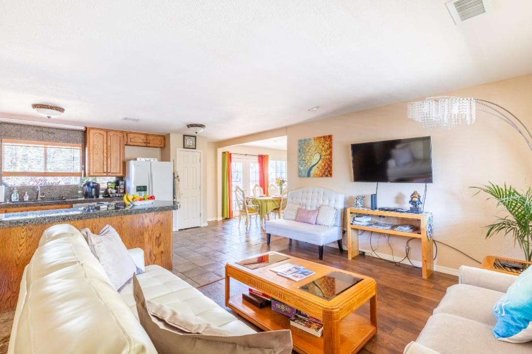 Spacious House With Hot Tub Spa, To Enjoy Red Rock View, Near Amitabha Stupa, And Trails Sedona Exterior photo